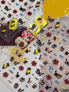 Stickers à ongles en relief avec chats mignons, fleurs et nœuds sur capsules d'ongles