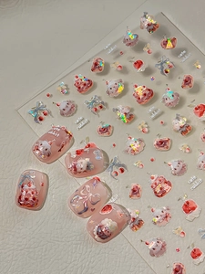 Makro-Detail von niedlichen Hasen-Nagelstickern mit lasergeprägten Glitzereffekten