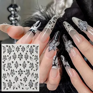 3D Nagelsticker mit weißen Blumen und Schmetterlingen für Gothic-Maniküre mit Glitzer
