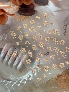 Detail of YT6682 Pro P nail stickers with golden edges, pink flowers and pearl accents