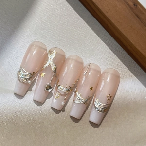 Stickers ongles 3D de Noël avec chaîne dorée et argentée et détails de perles
