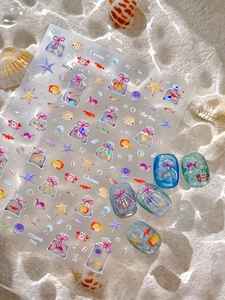 Macro d'autocollants 3D pour ongles océan avec détails de coquillages et poissons