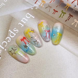Kit de nail art dégradé arc-en-ciel avec nœuds 3D, étoiles et strass miniatures