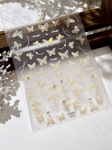 Détail des stickers ongles papillon holographiques YT6083 avec strass et perles