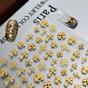 Autocollants à Ongles Croix en Alliage d'Or Gothique Fleur de Lis Charmes en Métal 3D Avec Ornement en Strass Rouge Femmes