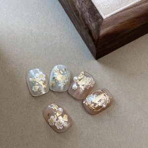 Blumen-Nagelaufkleber Set in Blau und Rosa mit 3D-Perlen und Goldfolie Verzierungen
