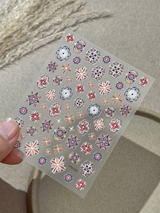 Dettaglio degli adesivi per unghie YT6165 in rilievo boho con mandala e fiori