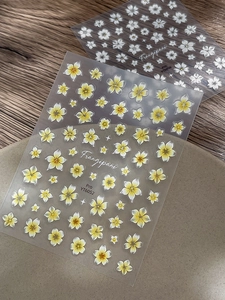 Détails d'autocollants pour ongles fleurs de frangipanier 3D gaufrés en or et blanc