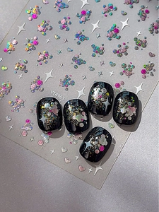 Detailansicht der YT4963 Glitzer-Nagelaufkleber mit holografischen Herzen und Sternen
