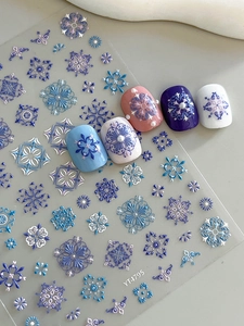 Macro de stickers nail art mandala 5D bleus et violets avec texture en relief pour manucure