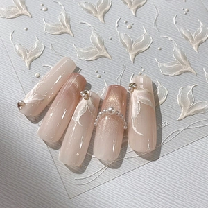 5D Adesivi per Unghie Bianco in Rilievo a Coda di Pesce Foglia Elegante Trama di Künstliche Perle Decalcomanie per Unghie Donna Festa Matrimonio