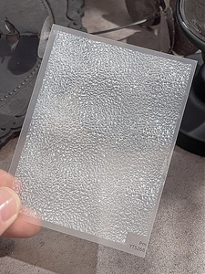 Gros plan d'un autocollant pour ongles ultra-fin à motif de vagues marines YT5268