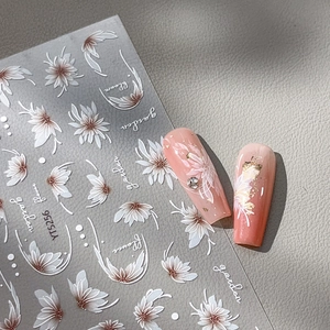 Autocollants à Ongles Fleurs en Relief 3D Série Jardin Floral Blanc Rose Décalcomanies 5D pour Décoration Manucure Femme