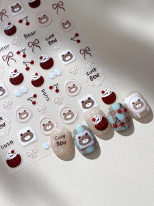 Détails d'autocollants gaufrés d'ours de dessin animé avec cerises et nœuds en 3D