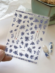 Adesivi per unghie in porcellana blu e bianca a rilievo con motivi di fiori e farfalle YT5040