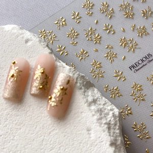 Reliefierte goldene Osmanthus-Nagelaufkleber mit eleganten 3D-Blumen- und Blattdesigns