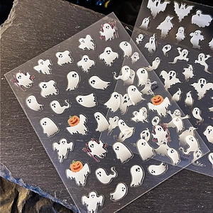 Autocollants à ongles Halloween avec motifs fantômes et citrouilles adhésifs