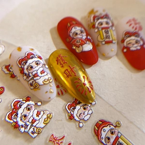 Süße Neujahrs-Nagelaufkleber mit Löwentanz-Motiven und chinesischen Schriftzeichen in Goldfolie