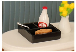 Miniatur Puppenhaus Frühstücksset mit Milchflasche und Tablett für DIY Dekorationen