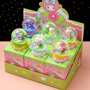 Coffret mystère boule de cristal Sanrio avec figurines en résine Hello Kitty et My Melody