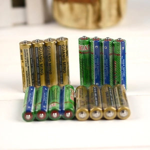 Set of 1.5V AAA R03 dry cell batteries for toys and clocks with 4-piece shrink wrap