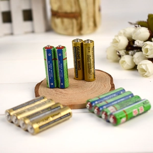 Universelle AA R6S 1,5V Carbon-Batterien für Haushaltsuhren und Kinderspielzeug