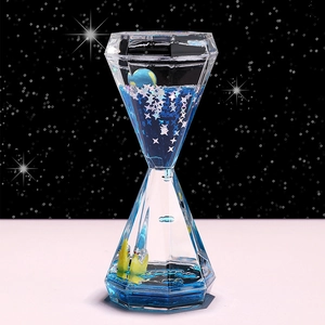 Kreative diamantförmige Sanduhr mit Astronaut, Delfinen und schwimmendem Glitzer