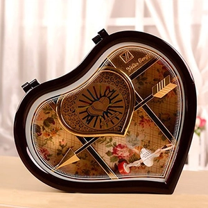 Carillon creativo a forma di cuore con ballerina rotante e decorazione floreale