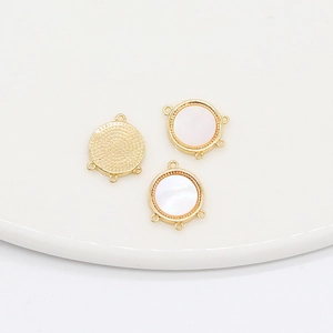 Connecteurs ronds en nacre dorée avec trois boucles de suspension pour bijoux DIY