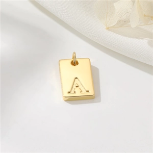 14K vergulde vierkante hanger met reliëfletter A voor het maken van DIY sieraden