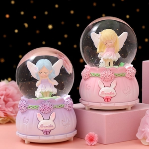 Dessin Animé Fée Ange Boule de Cristal Boîte à Musique Avec Lumière Neige Résine Verre Ornement Bureau Cadeau Anniversaire