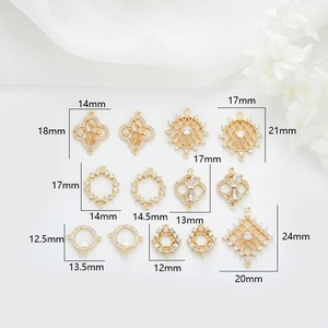 Gedetailleerd overzicht van diverse 14k goud zirkoon DIY sieradenhangers inclusief de afmetingen