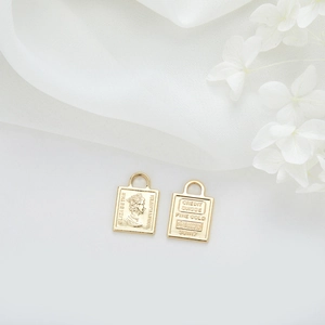 Colgantes de Moneda Vintage Chapados en Oro de 14K para Fabricación de Joyas Retrato de Cabeza de Reina Retro Corazón Cuadrado Fai da Te