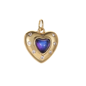 Elegante colgante de corazón chapado en oro 14k con piedra efecto ópalo y circonitas