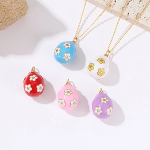 Ciondolo a Forma di Uovo di Pasqua in Rame Placcato Oro 14K per Donna Vintage Smalto Fiore Strass Intarsiato Gioielli Fai da Te