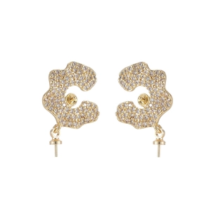 Gold hollow curved stud earrings with white zircon pavé and pearl mount pins for DIY