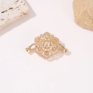 Connecteur mandala doré avec zircons blancs pour la création de colliers de perles DIY