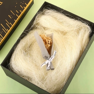 Natural Raffia Shredded Paper Gift Box Filler Eco Friendly Hemp Silk Packaging Material For Decorative Nesting Supplies