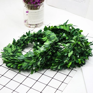 7,5m Künstliche Grüne Blättergirlande für DIY Weihnachtskränze und Tortendekorationen