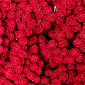 Palline di rattan rosso per decorazioni del Capodanno Cinese e ornamenti per piante