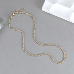 Collier chaîne corde en acier inoxydable doré avec fermoir mousqueton style minimaliste