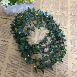 Serre-tête unisexe style forêt avec feuilles vertes artificielles et perles colorées