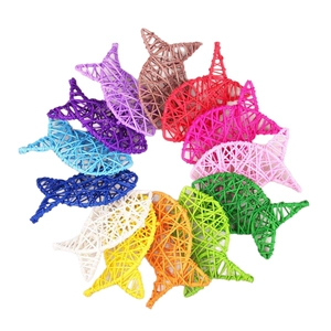 Colorful 17cm handmade woven rattan fish pet toys and kindergarten decorative accessories