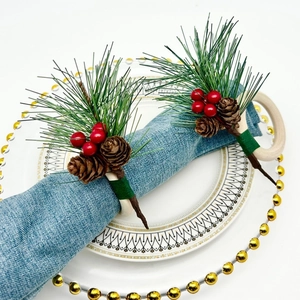 Wood Christmas Napkin Rings Artificial Pine Cone Red Berry Pine Needle Festive Table Decoration For Xmas Holiday Party