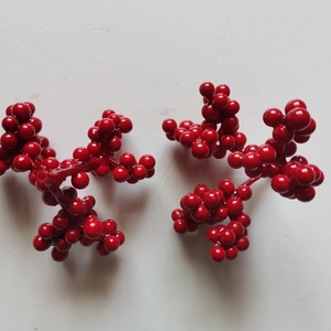 Bacche rosse artificiali su stelo per decorazioni natalizie e artigianato fai-da-te