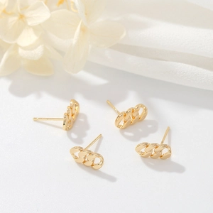Pendientes minimalistas de plata 925 con diseño de eslabones de cadena dorada pulida