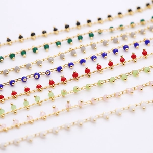 Catena di perle di cristallo colorate da 3mm con maglie dorate per creazione gioielli