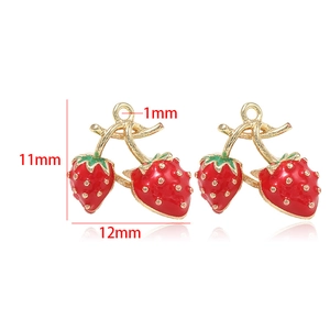 Détails de pendentifs fraise rouges avec dimensions 11x12mm et trou de suspension 1mm