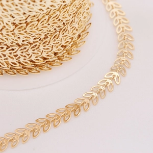 Gold leaf shaped metal chain for DIY jewelry making with polished laurel design