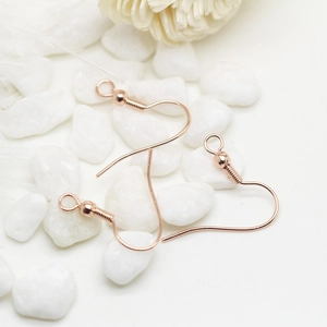 Ganchos para pendientes en oro rosa con cuentas y resortes para crear joyería